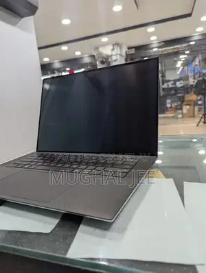 Photo - Dell Precision 5550 Mobile Workstation Laptop