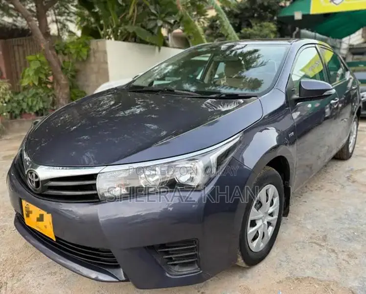 Toyota Corolla GLI 1.3 Automatic Sedan - Well Maintained