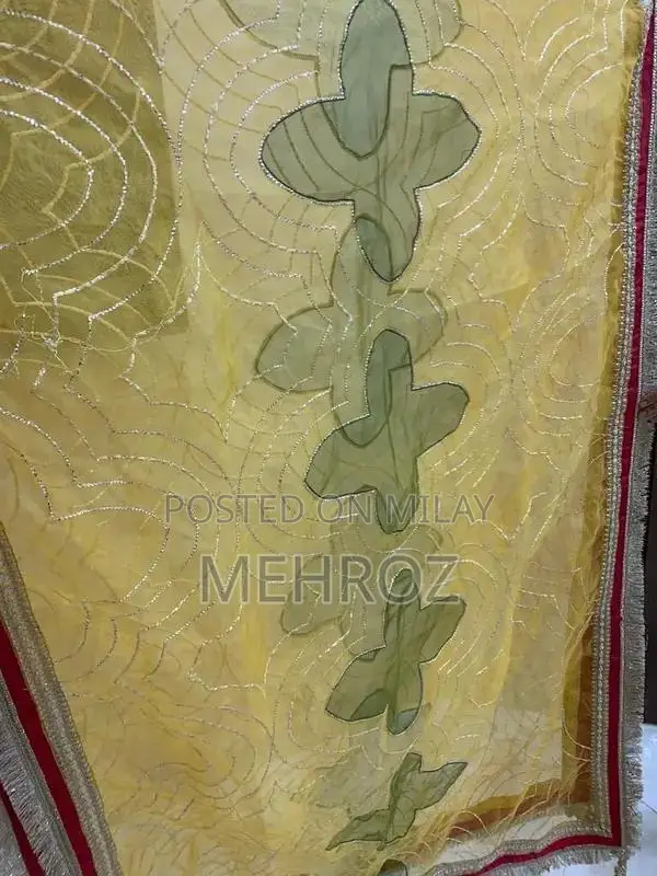 Erum Khan Mehndi Dress - 4-Piece Traditional Lehnga Set