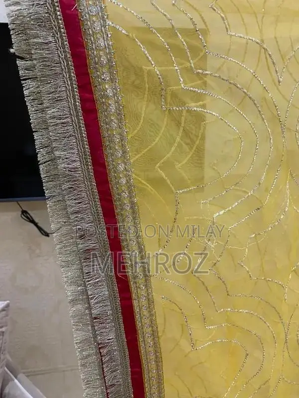 Erum Khan Mehndi Dress - 4-Piece Traditional Lehnga Set