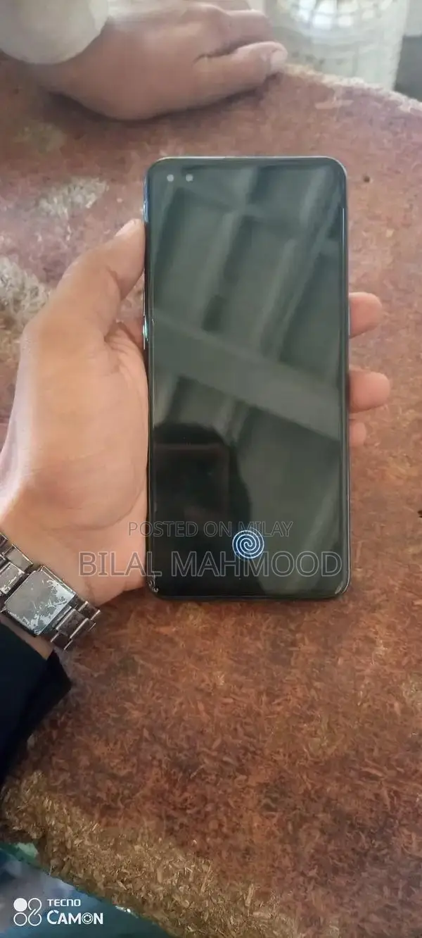 OPPO Slim Smartphone with Modern Features