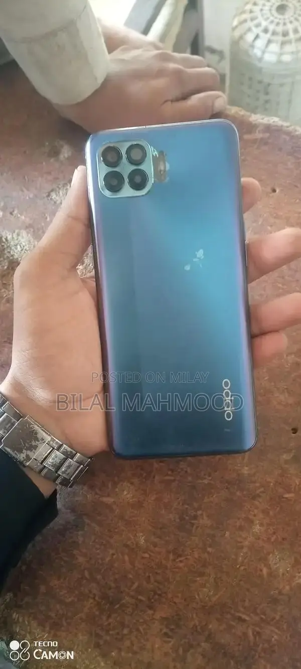 OPPO Slim Smartphone with Modern Features