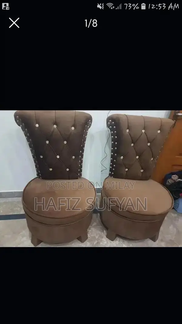 Comfortable Bedroom Accent Chair - Stylish Home Furniture