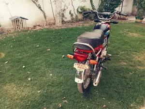 Honda CD 70 Motorcycle - Reliable Urban Commuter