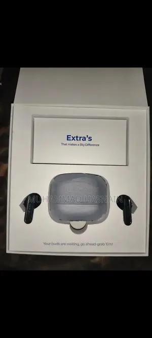 Photo - Ronin Vox Wireless Earbuds with Impressive Bass Performance