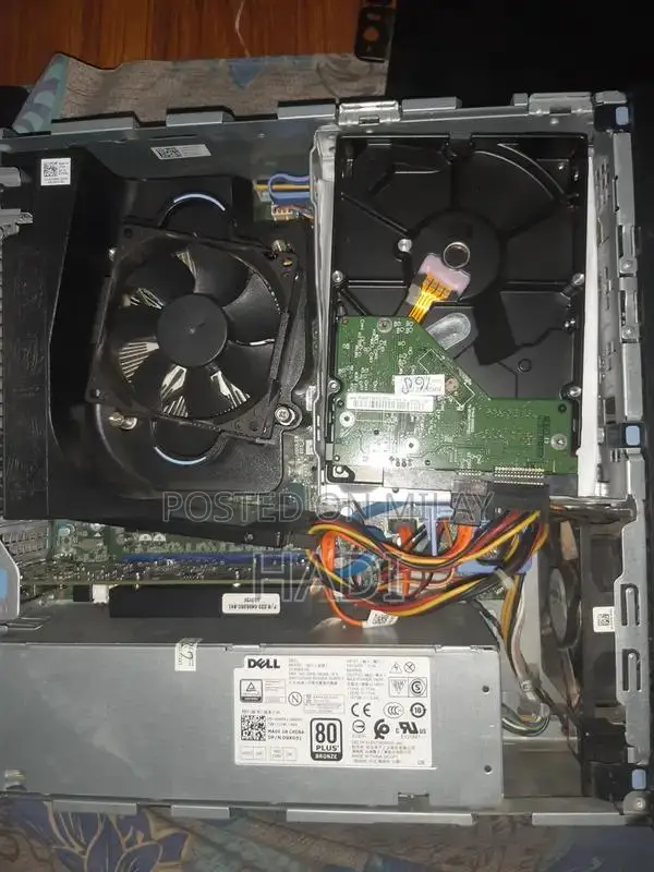 Dell Desktop PC Core i5 6th Gen with AMD Graphics