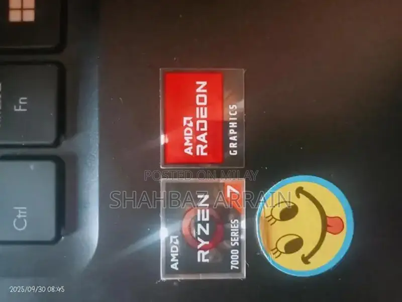 Asus VivoBook Laptop - Ultra-Portable Slim Design