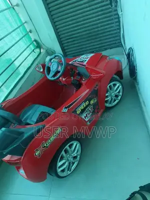 Kids Electric Ride-On Car with Good Battery Performance