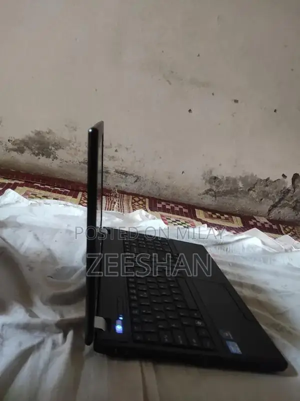 Acer Core i3 Laptop with SSD and Windows 10