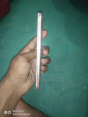 Oppo F1s Smartphone with Panel Issue