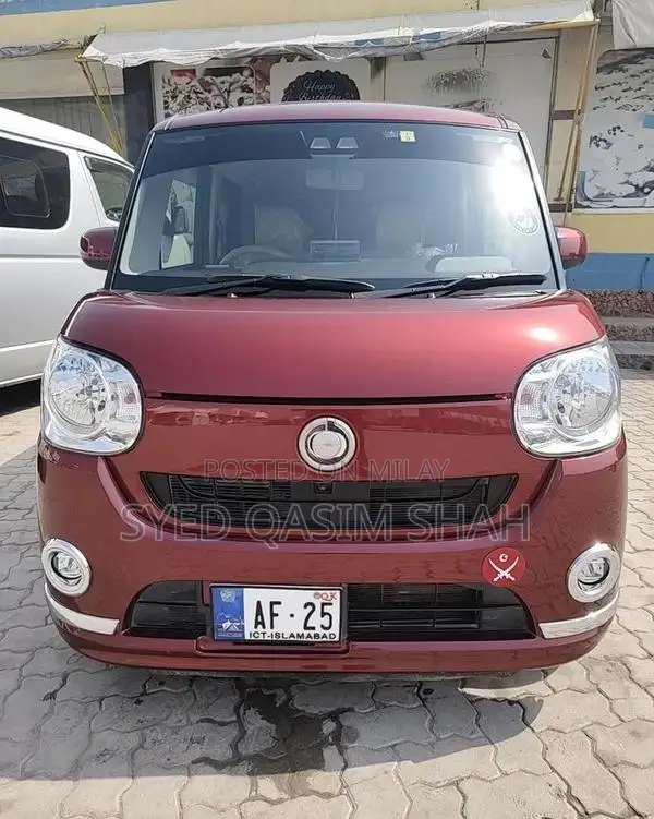 Daihatsu Move Canbus X - Low Mileage Compact Urban Vehicle