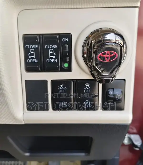 Daihatsu Move Canbus X - Low Mileage Compact Urban Vehicle