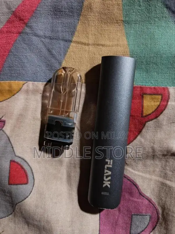 Portable Flask Pod Vape Device for Convenient Vaping