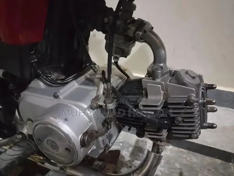 Honda CD 70 Motorcycle - Reliable Single Cylinder Commuter Bike