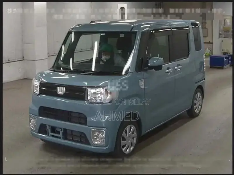 Daihatsu Wake Compact Minivan - Well-Documented Import Vehicle