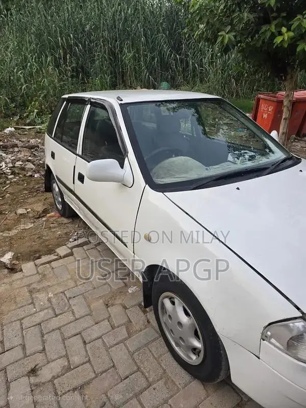 Suzuki Cultus 2012 VXR White Compact Sedan