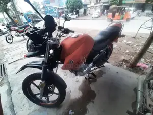 2024 YBR125G Motorcycle - Orange Matte Finish