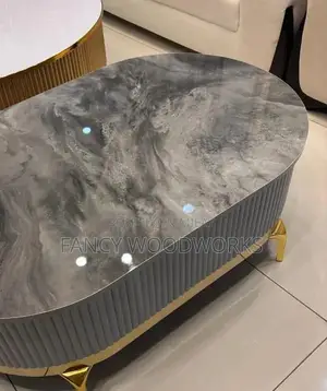 4/4 Feet Centre Table - Classic Living Room Furniture