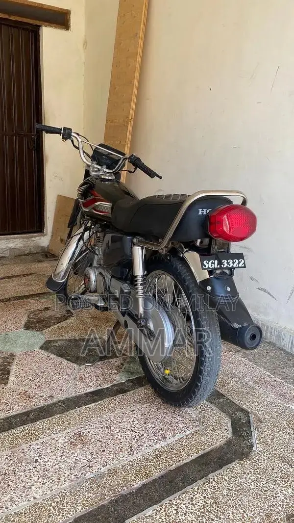 Honda 125cc Motorcycle - Reliable City Bike in Good Condition