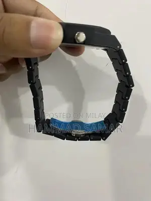 Elegant Arabic Aura Analog Watch - Stylish Timepiece with Original Pac