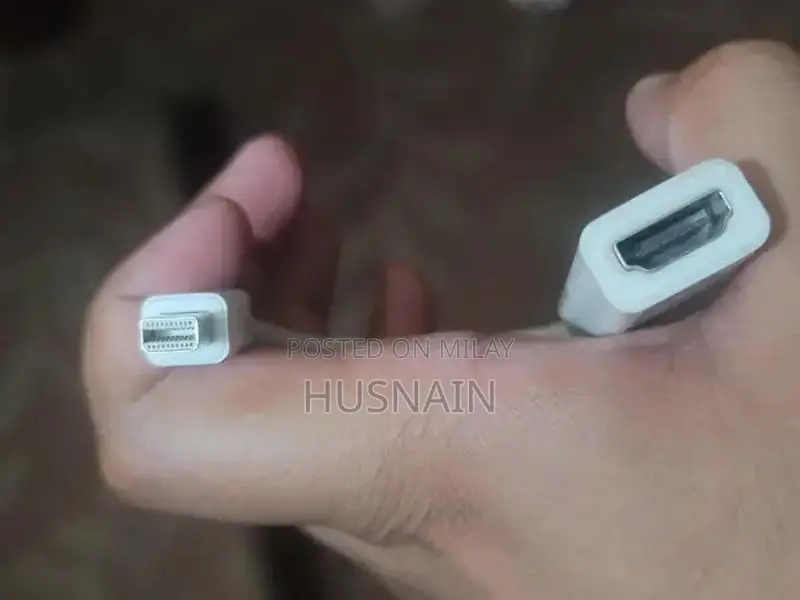 Thunderbolt to HDMI Adapter Cable for High-Quality Display Connectivit