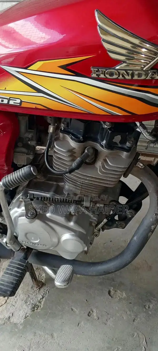 Honda CG 125 Motorcycle - Reliable Classic Bike