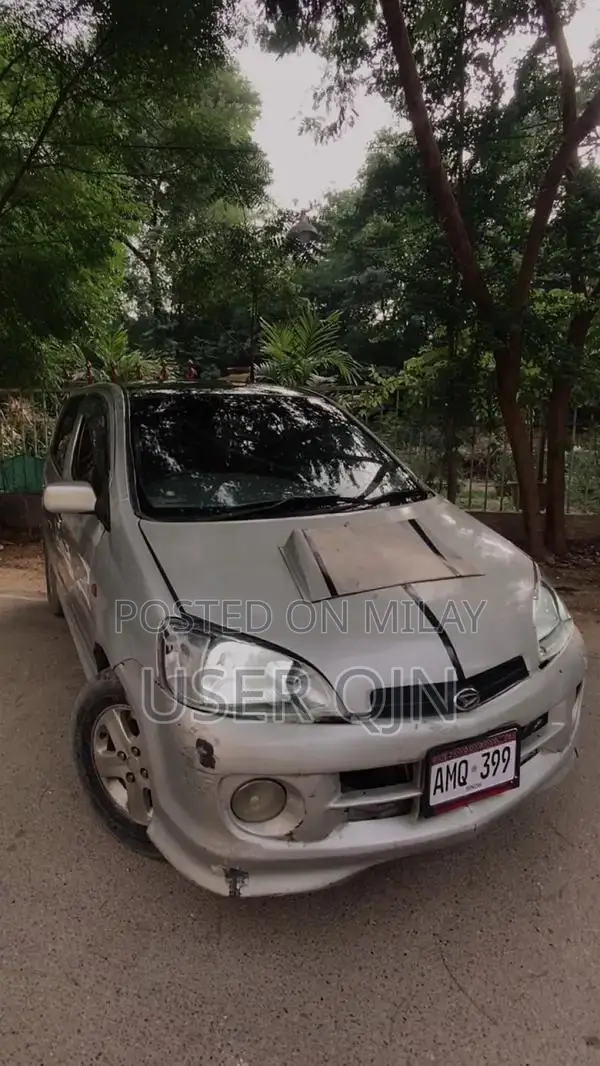 Daihatsu YRV 1.3L Hatchback Steermatic with Moonroof