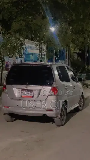 Daihatsu YRV 1.3L Hatchback Steermatic with Moonroof