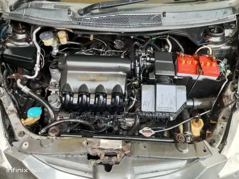 Honda City 2004 Sedan - Reliable Compact Car with New Tires