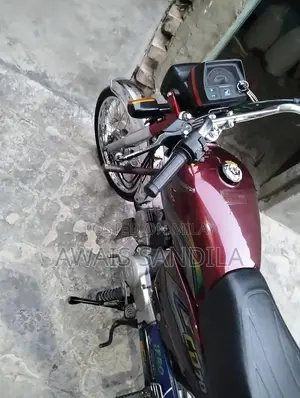 CD 70 Motorcycle 2023 Model Red Color