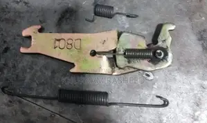 Photo - Rear Right Brake Drum Adjustment Component for Suzuki Cultus Classic M