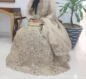 Elegant Bridal Maxi Dress - Pristine Condition Wedding Gown