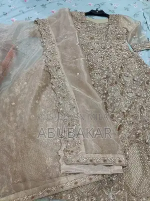 Elegant Bridal Maxi Dress - Pristine Condition Wedding Gown