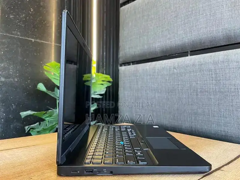 Dell Latitude 5490 Business Laptop with 8th Gen Intel Core i5