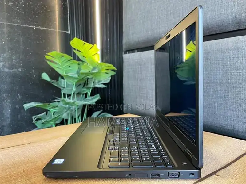 Dell Latitude 5490 Business Laptop with 8th Gen Intel Core i5