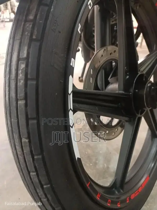 Suzuki GR 150 Motorcycle - Low Mileage, Excellent Condition