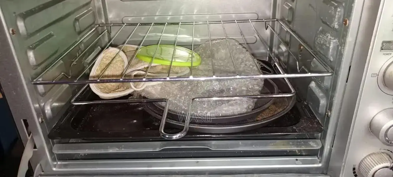 Lightly Used Microwave AG3170 - Nearly New Condition