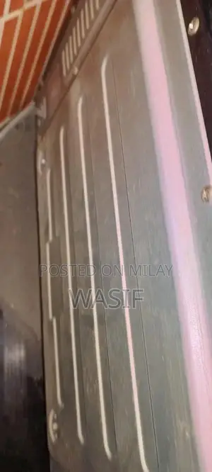 Lightly Used Microwave AG3170 - Nearly New Condition