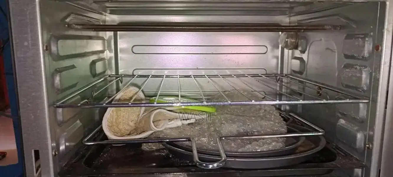 Lightly Used Microwave AG3170 - Nearly New Condition