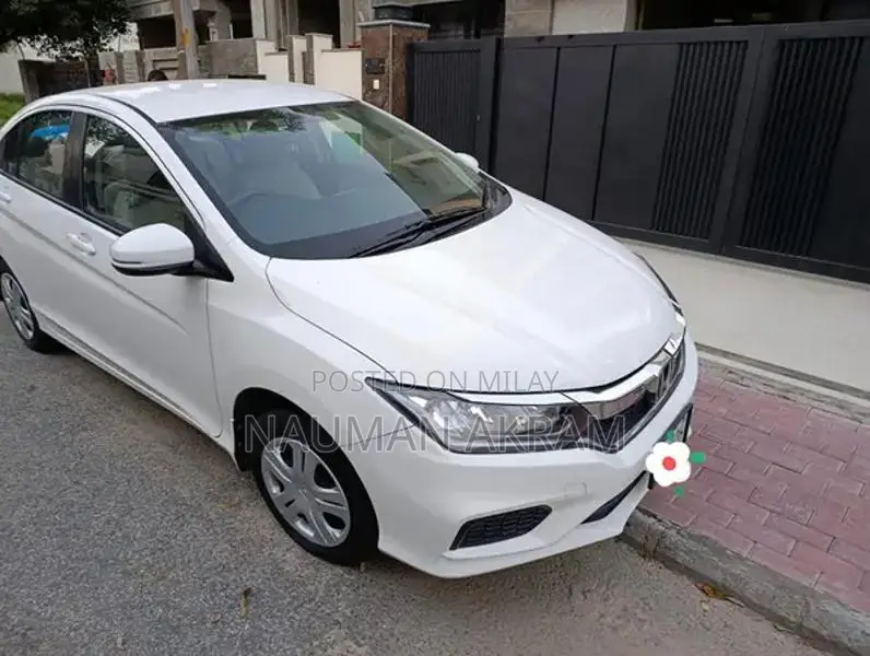 Honda City IVTEC 2024 Sedan - Excellent Condition Urban Performer