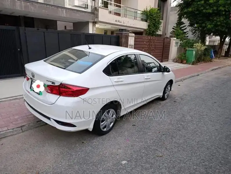 Honda City IVTEC 2024 Sedan - Excellent Condition Urban Performer