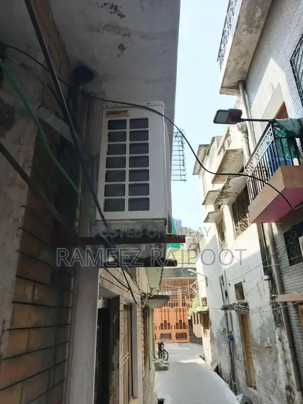 Dawlance Split Air Conditioner - Non-Inverter Model