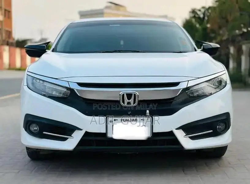 Honda Civic 2017 Sedan - Low Mileage Brand New Condition