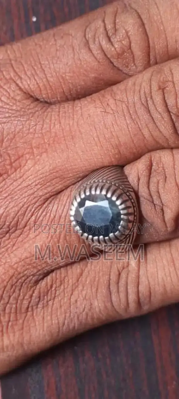 Blue Sapphire Gold Ring - 5 Carat Stone in White Gold Setting