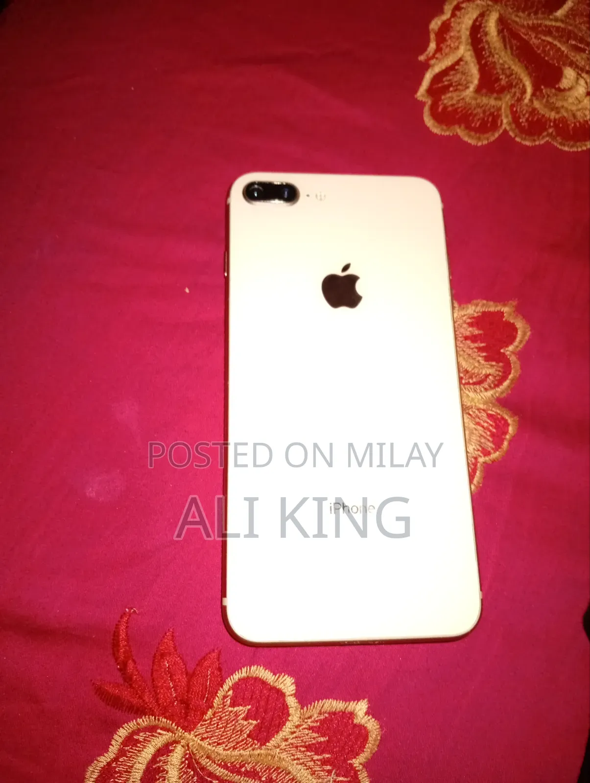 Apple iPhone 8 Plus 64 GB Gold