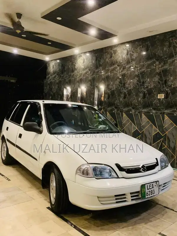 2011 Suzuki Cultus VXR Compact Sedan