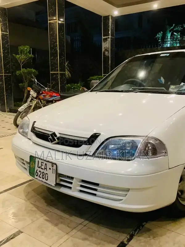 2011 Suzuki Cultus VXR Compact Sedan