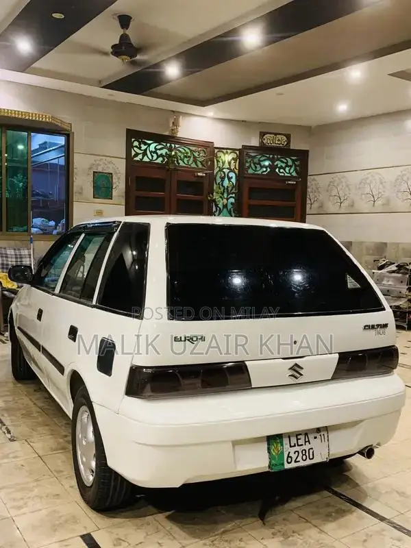 2011 Suzuki Cultus VXR Compact Sedan