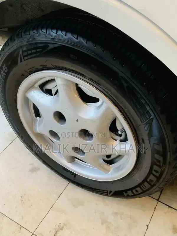 2011 Suzuki Cultus VXR Compact Sedan