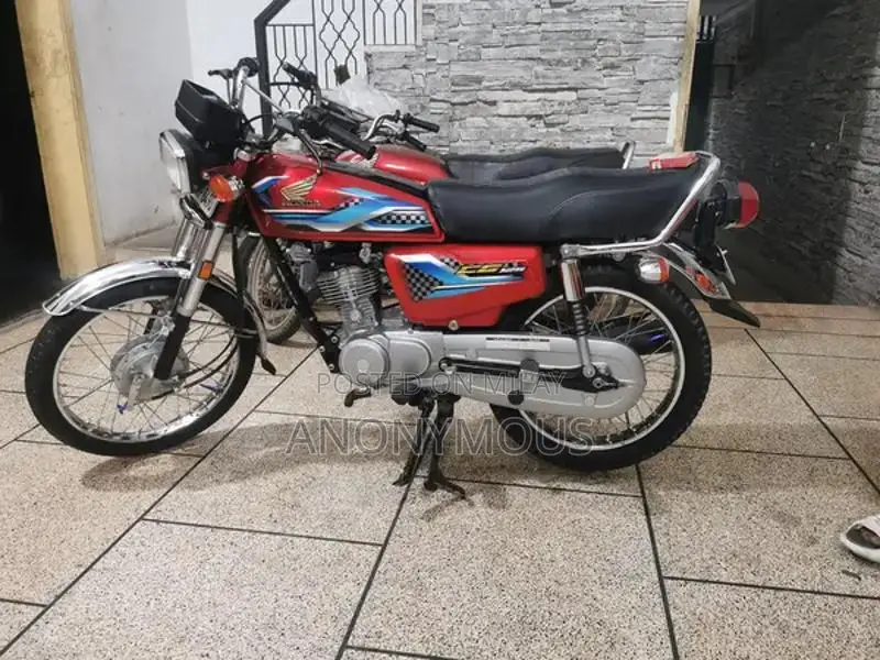 Honda 125 Motorcycle - First Owner, Single Use Condition
